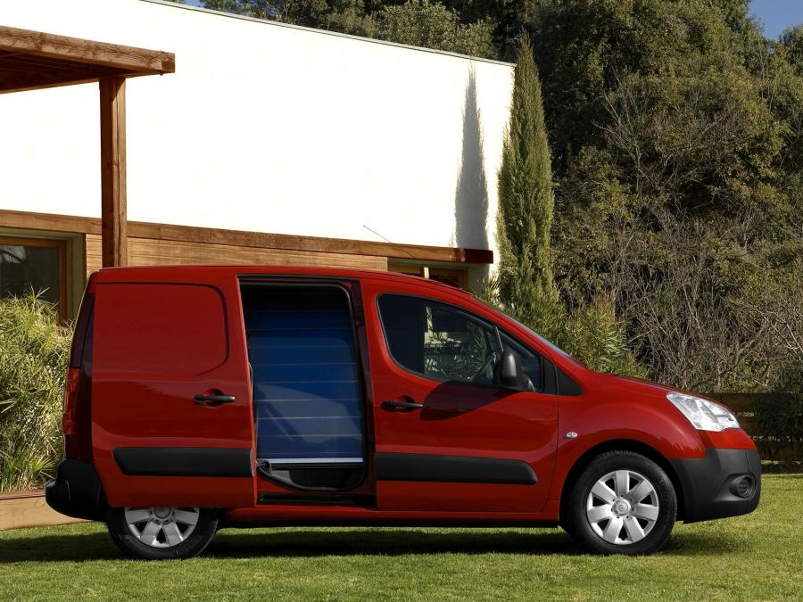  Citroen Berlingo Van 2008 года  (фото 3 из 16)